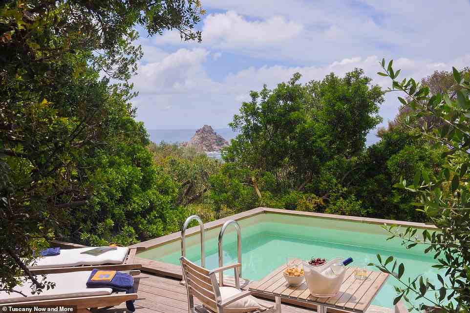 As well as a pool, L’Agrumento Dell’Isola Villa is blessed with access to its own secluded beach