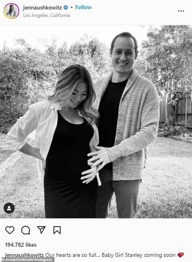 Neues Bündel Freude: Ushkowitz und Stanley gaben ihre Baby-News am 26. Januar in einem Post bekannt, der auf Instagram des Stars geteilt wurde, der auch das Geschlecht ihres Kindes enthüllte