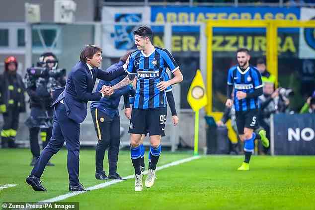 Bastoni und Antonio Conte kennen sich gut aus ihrer gemeinsamen Zeit bei Inter Mailand