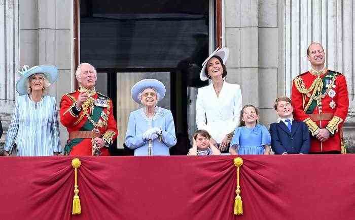 Königin Elizabeth II. War vom Platinum Jubilee überwältigt, obwohl sie ein paar unglaublich frustrierende Rückschläge hatte
