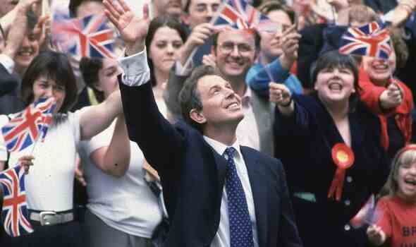 Tony Blair bei seinem Wahlsieg 1997