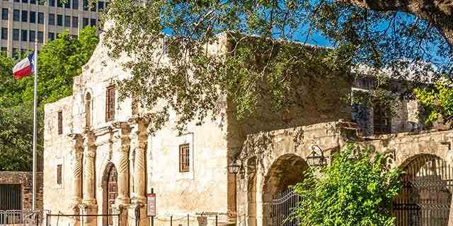Die Fassade der Alamo-Mission in San Antonio.
