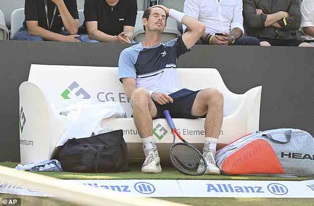 Andy Murray hat sich wegen einer Bauchmuskelzerrung vom Queen's zurückgezogen