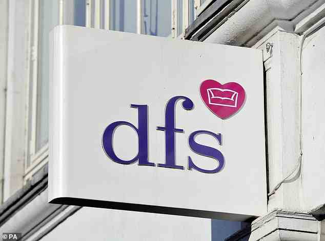 Kämpfen: DFS Furniture hat heute angesichts niedrigerer Umsätze eine Warnung über seine Gewinne herausgegeben