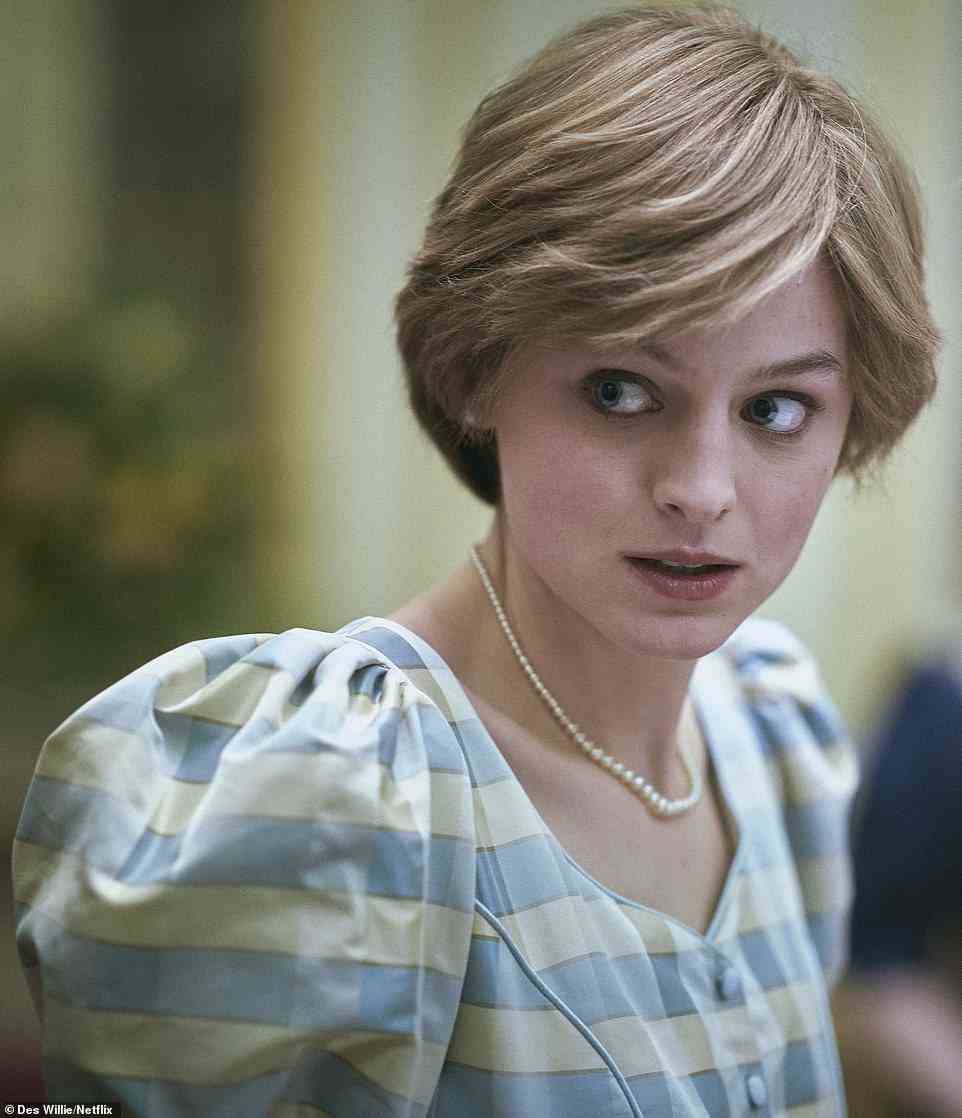 Wenn man es sich heute ansieht, muss man die Macher von The Crown und ihre unheimliche Wahl der gleichartigen Schauspielerin Emma Corrin bestaunen, um die geniale Diana in der vierten Staffel der Netflix-Serie zu spielen