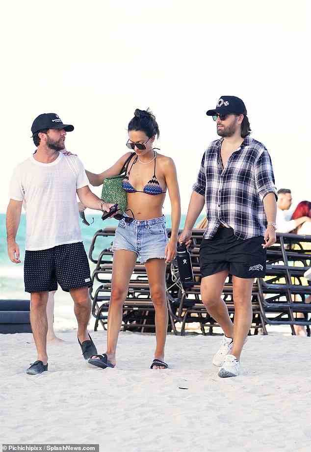 Große Neuigkeiten: Scotts Tag am 4. Juli kam nur wenige Tage, nachdem die Ex-Frau des Superstars, Kourtney Kardashian, mit ihrem neuen Ehemann Travis Barker ins Krankenhaus geeilt war