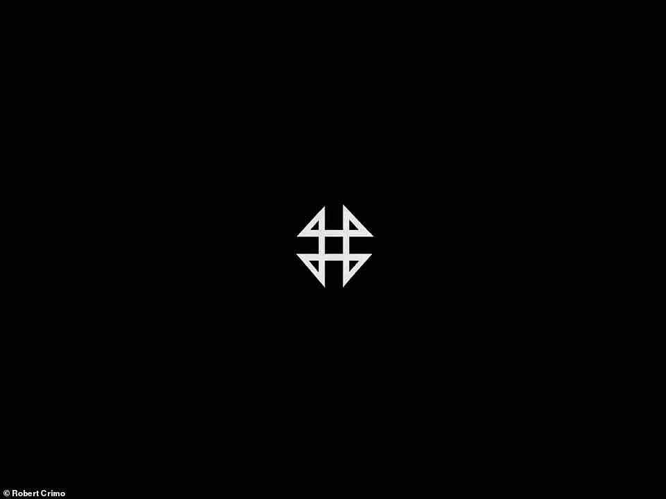 Dieses unbekannte Symbol, das Crimo regelmäßig in den sozialen Medien postete, ist auch in seinen Musikvideos zu sehen