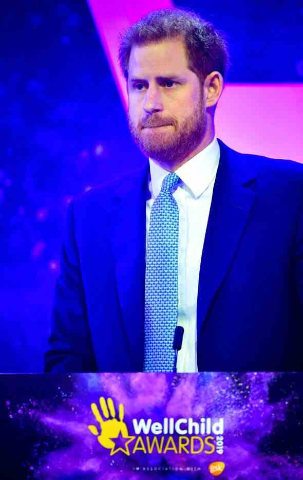 Duke of Sussex reagiert, als er während der WellChild Awards eine Rede hält