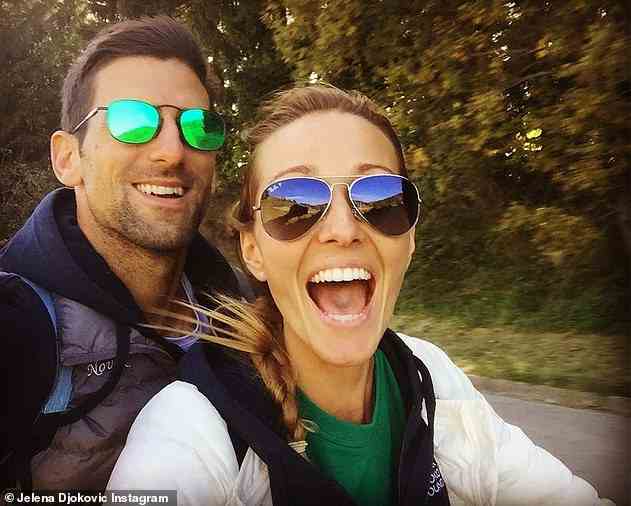 Paar: Novak teilt den entzückenden Knirps mit seiner Frau Jelena, die er 2014 geheiratet hat