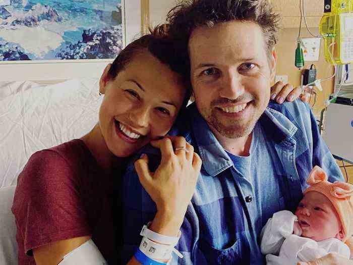 Bachelor' Baby!  Britt Nilsson begrüßt das zweite Baby mit Ehemann Jeremy Byrne