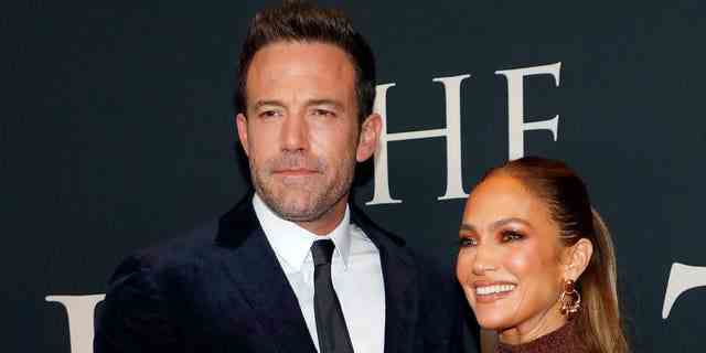 Jennifer Lopez reichte ein, um ihren Nachnamen an den von Ehemann Ben Affleck anzupassen, nachdem sie Berichten zufolge geheiratet hatten.  Das Paar besuchte die Premiere von „The Last Duel“ im Oktober in New York City.