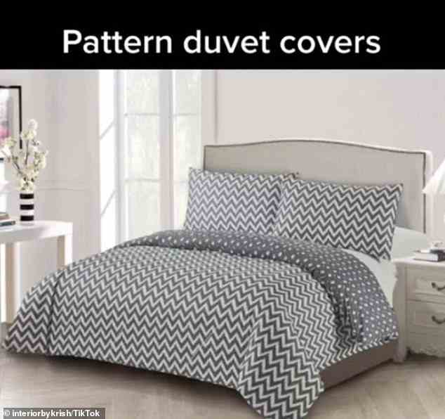 Eine weitere einfache Änderung kann der Kauf von einfachen Bettbezügen sein, da Muster einen Raum zu voll aussehen lassen können