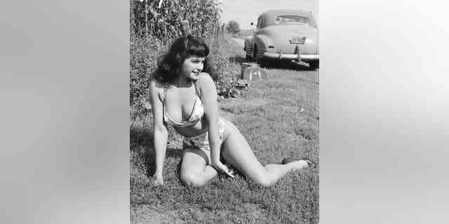 Bettie Page war Playboy Playmate des Monats Januar 1955.