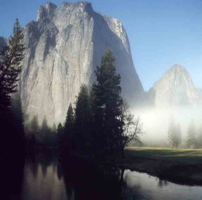 Berg und See in Yosemite
