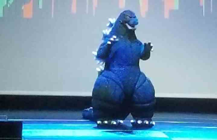 Ein Godzilla-Cosplay auf der Comic-Con.