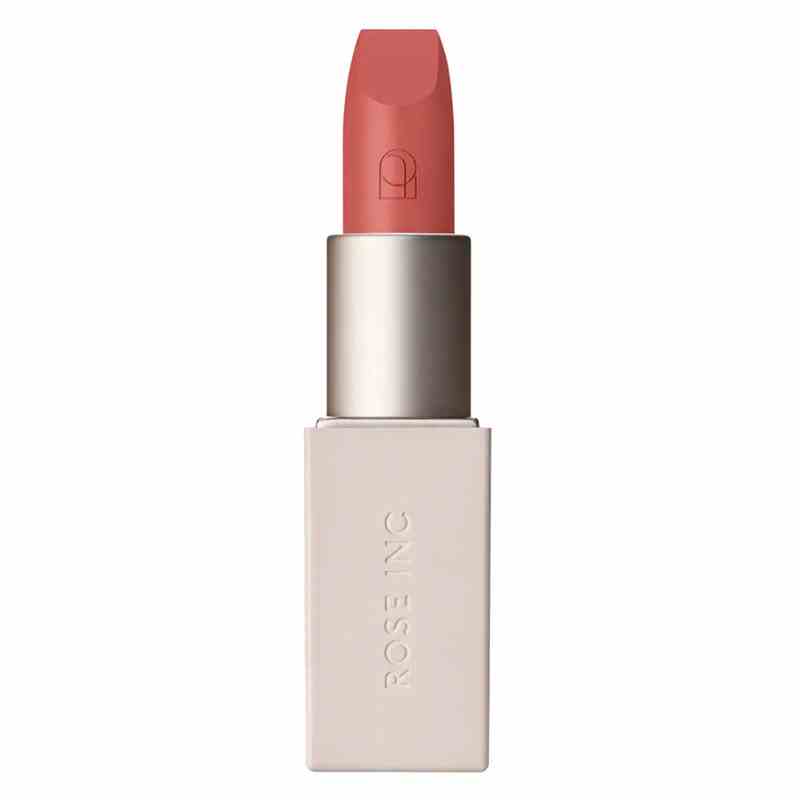 Rose Inc. Satin Lip Colour Rich nachfüllbarer Lippenstift auf weißem Hintergrund