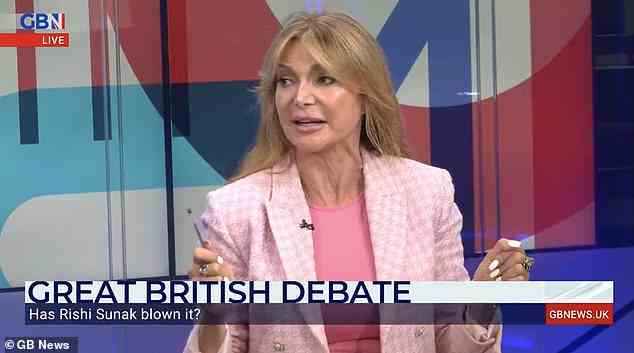 Diskussion: Sie erschien ab 22:00 Uhr auf Talk TV, nachdem sie früher am Tag einen Abschnitt in GB-Nachrichten hatte, in dem sie über den Kampf um den britischen Premierminister sprach