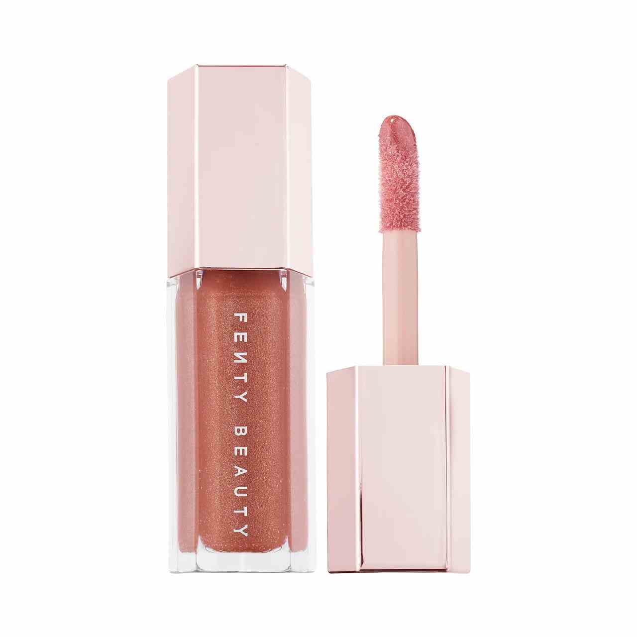 Fenty Beauty Gloss Bomb Universal Lip Luminizer auf weißem Hintergrund