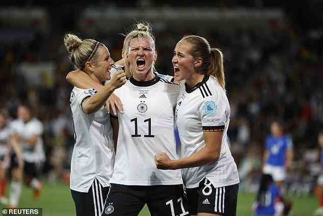 Alexandra Popp erzielte am Mittwoch gegen Frankreich beide Tore und führte Deutschland ins Wembley-Stadion