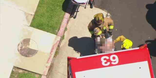 Brian Humphrey, ein Sprecher der Feuerwehr von Los Angeles, sagte gegenüber Fox News Digital, die an dem Unfall beteiligte Person sei in ein Krankenhaus gebracht worden und befinde sich in einem kritischen Zustand. 