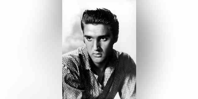 Elvis Presley wurde in den 1950er Jahren berühmt.