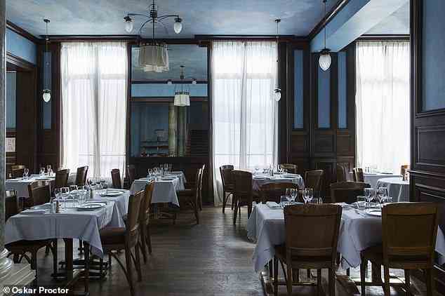 Die abgebildete Brasserie Excelsior bietet an Wochentagen ein Express-Mittagessen für £17 an