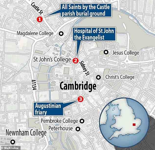 Cambridge-Archäologen untersuchten Bodenproben, die um die Becken von erwachsenen Überresten des ehemaligen Allerheiligenfriedhofs bei der Schlosspfarrkirche sowie auf dem Gelände entnommen wurden, auf dem einst das Augustinerkloster der Stadt stand