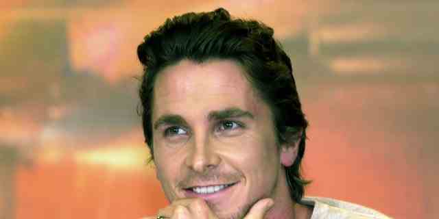 Christian Bale hat sich für seine Rolle als Patrick Bateman die Zähne machen lassen "Amerikanischer Psycho."