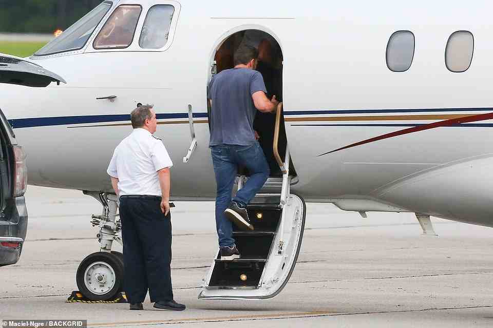 Tons of A-listers: A number of A-list stars were invited to the affair including Matt Damon, Kevin Smith, Jason Mewes. Affleck was seen boarding the private plane in Georgia on Sunday