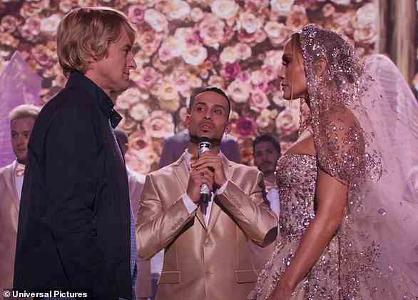 Wirst du Jennifer Lopez – als Kat – zu deiner Frau nehmen?  Lopez und Wilson stehen sich gegenüber, als er „OK“ sagt, ihr Ehemann zu sein