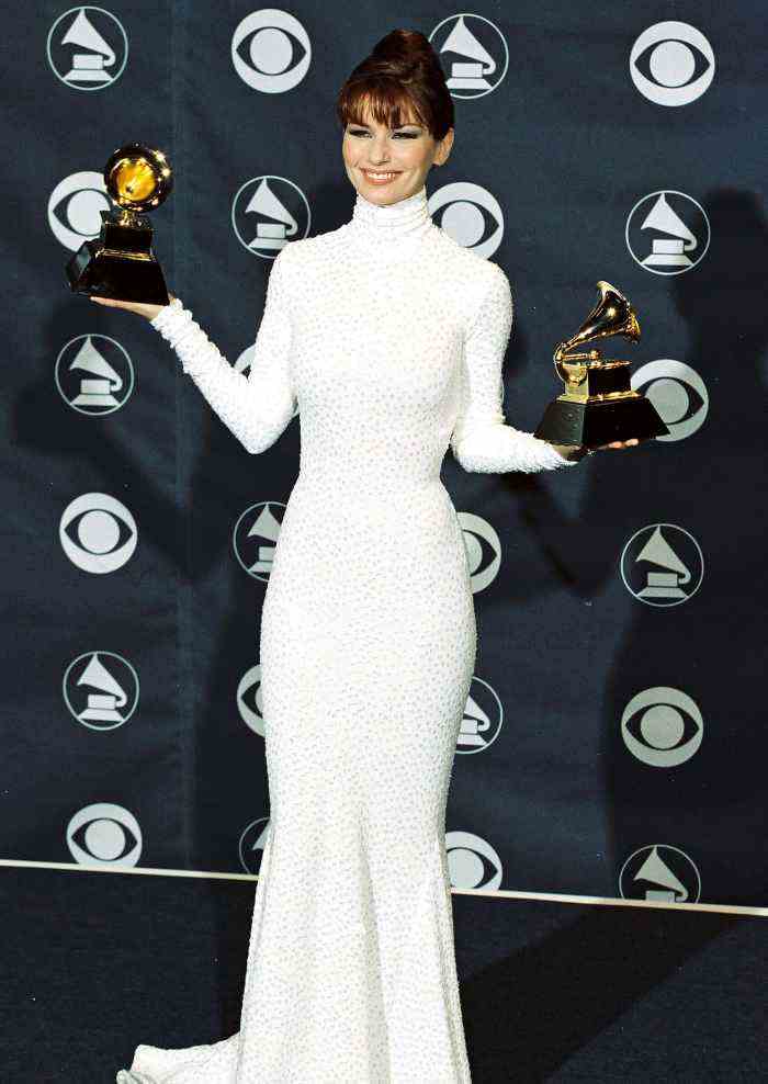 Kelsea Ballerini Academy of Country Music vergibt dasselbe Kleid wie 1999 Shania Twain 3
