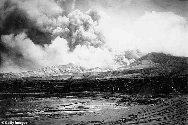 Mount Pelée ¿ Martinique, 1902 was the worst volcanic event of the 20th century. As the 4,500ft mountain began to erupt, insects and snakes disturbed by it surged down the mountain, attacking those in their path. In total, 30,000 perished