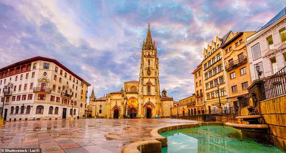 Diese Kathedralenstadt Oviedo ist berühmt für ihr mittelalterliches Zentrum, das Museo de Belles Artes und die lustigen Sidrerias (Apfelweinbars).
