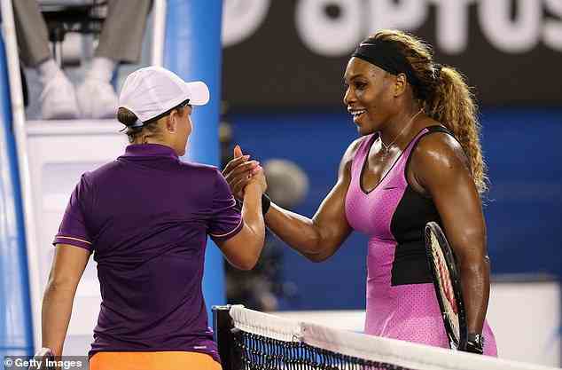 Ash Barty und Serena Williams schütteln sich bei den Australian Open 2014 die Hände.  Williams gewann das Spiel 6-2 6-1