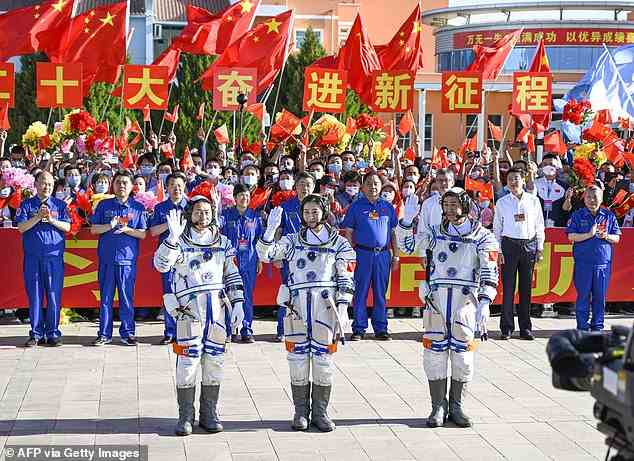 Der neue Bericht warnt davor, dass China die USA im Weltraumrennen einholt.  Dies liegt daran, dass es sich um schnelle Technologien handelt und es nicht die gleichen bürokratischen „Straßensperren“ gibt, die Innovationen in den USA behindern