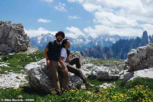 Das Paar lebt in Triesete, Friaul-Julisch Venetien im Nordosten Italiens und lebt einen ökologischen Lebensstil