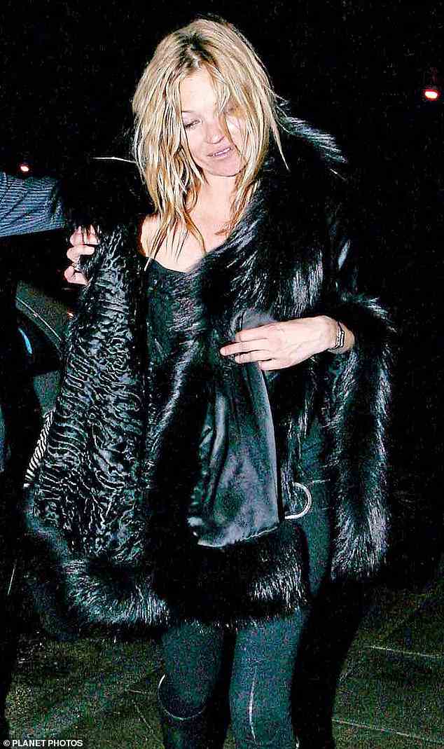 Skandale: Kate stand jahrelang im Rampenlicht als Teil der Louche-Modewelt und des Primrose Hill-Drogen-Sets (abgebildet 2010)