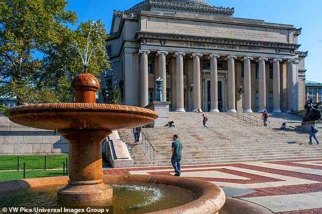 Das Vagelos College of Physicians der Columbia University, das in Amerika an dritter Stelle steht, fragt Studenten, wie ihre Lebenserfahrungen das Engagement der Schule für Vielfalt unterstützen können