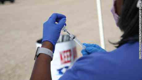 Eine Grippepandemie könnte noch schlimmer sein als Covid-19, sagt die National Academy of Medicine