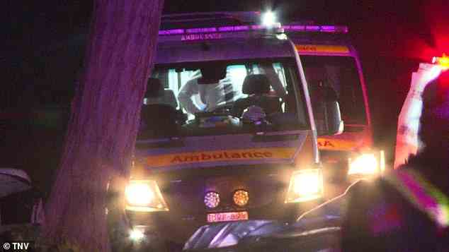 Rettungswagen von Picton unterstützen zahlreiche andere Einsatzkräfte am Unfallort (Bild)