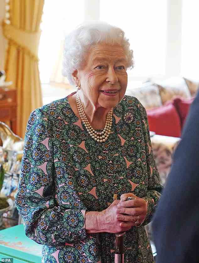 So traurig: Nach der Ankündigung, dass die Monarchin im Alter von 96 Jahren „friedlich“ in Balmoral in Schottland starb, wurde die Diskussion über die Königin und ihr Erbe über den großen Teich hinweg fortgesetzt
