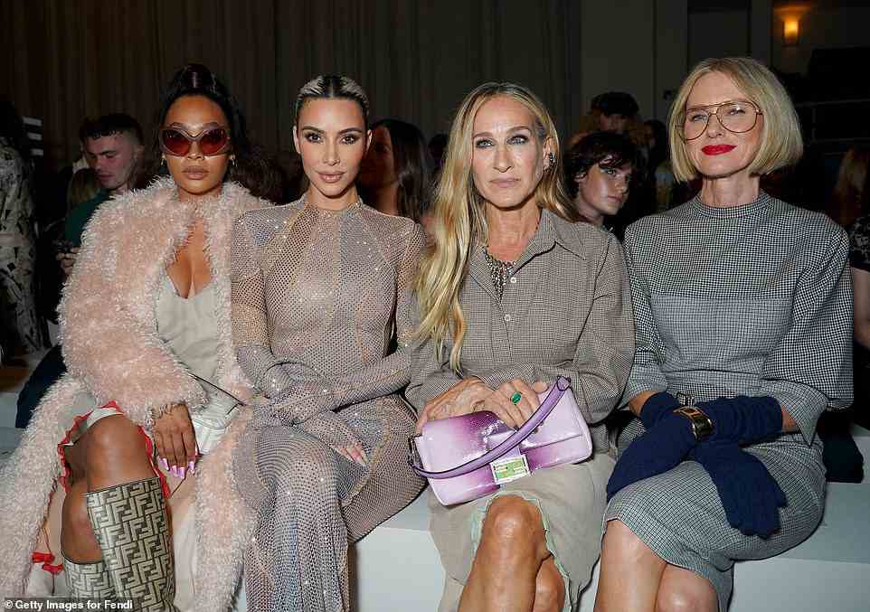 Starbesetzte Gäste: Kim Kardashian besuchte die Fendi-Show und saß neben LaLa Anthony, Sarah Jessica Parker und Naomi Watts
