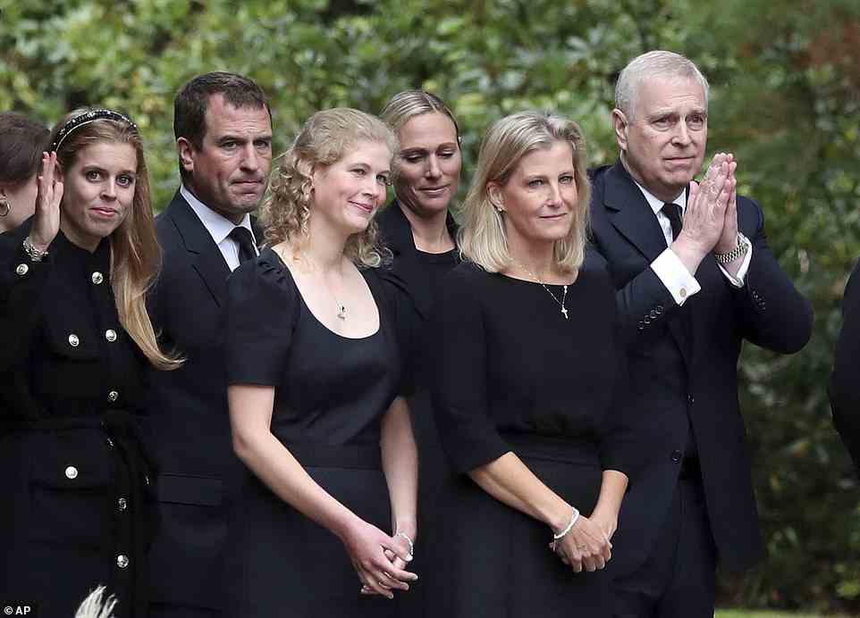 Senior members of the Firm smiled and waved at members of the public who had come to pay tribute to the Queen (L-R: Princess Beatrice, Peter Phillips, Lady Louise Windsor, Zara Tindall, Sophie Countess of Wessex and Prince Andrew)