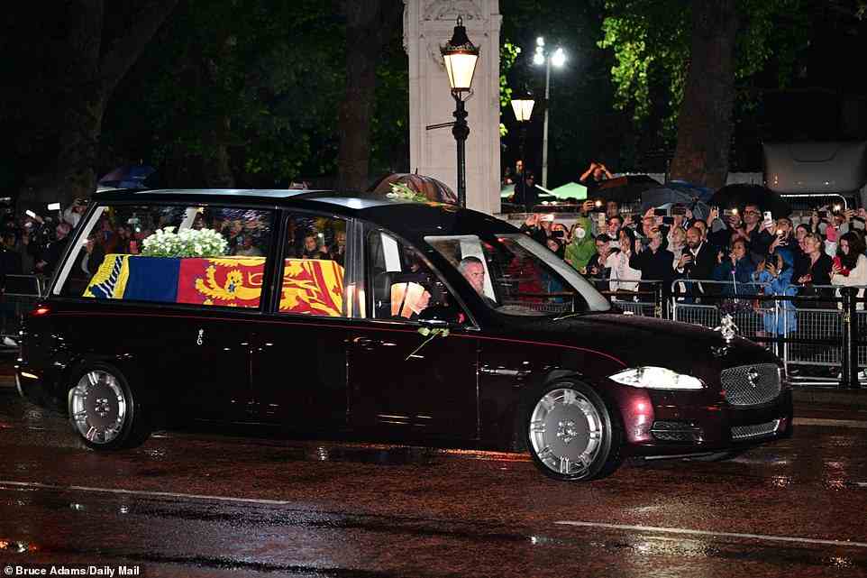 The Queen's coffin arriving at Buckingham Palace after being flown from Edinburgh to RAF Northolt