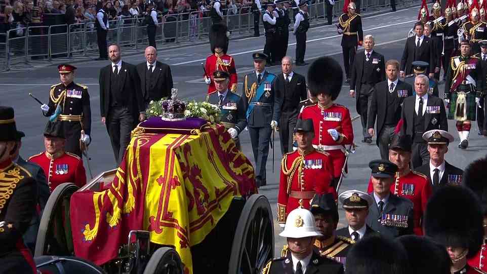 Funerl marches played as the Queen was borne on a carriage that also carried her father in 1952 and her mother in 2002