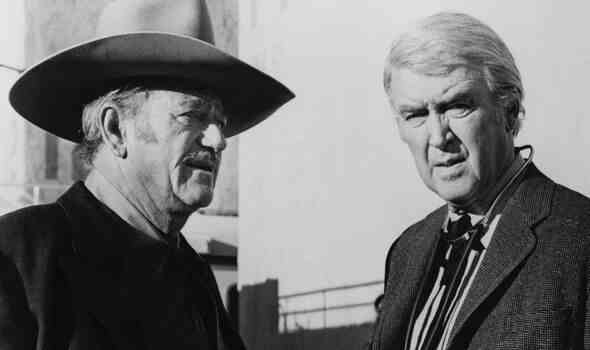 Jimmy Stewart und John Wayne in „The Shootist“.