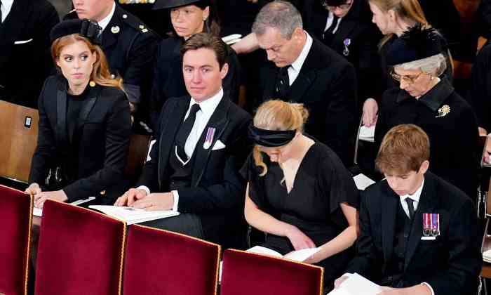 Prinzessin Beatrice, Edoardo Mapelli Mozzi nehmen an der Beerdigung von Queen Elizabeth teil