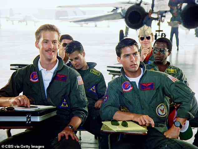 Großer Hit: Top Gun mit Edwards als Lt. Nick „Goose“ Bradshaw und Tom Cruise als Lt. Pete „Maverick“ Mitchell im Jahr 1986
