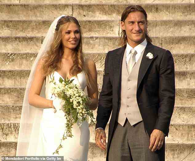 Totti und Blasi heirateten 2005 in Rom und haben seitdem drei gemeinsame Kinder