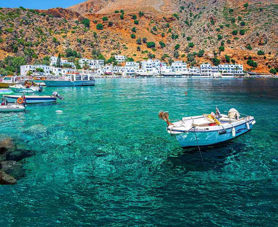 Nick Redman erkundet den hübschen kleinen Hafen von Loutro (im Bild) auf einer Tour durch die unberührten Weiler und abgelegenen Strände der Südwestküste Kretas
